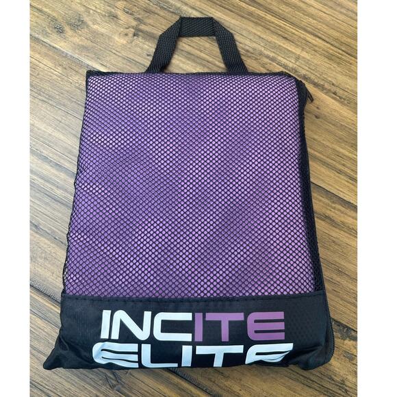 Microfiber Beach Towels X 2 & Carry Bag Quick Dry Lightweight Sand Free Compact - Picture 2 of 7